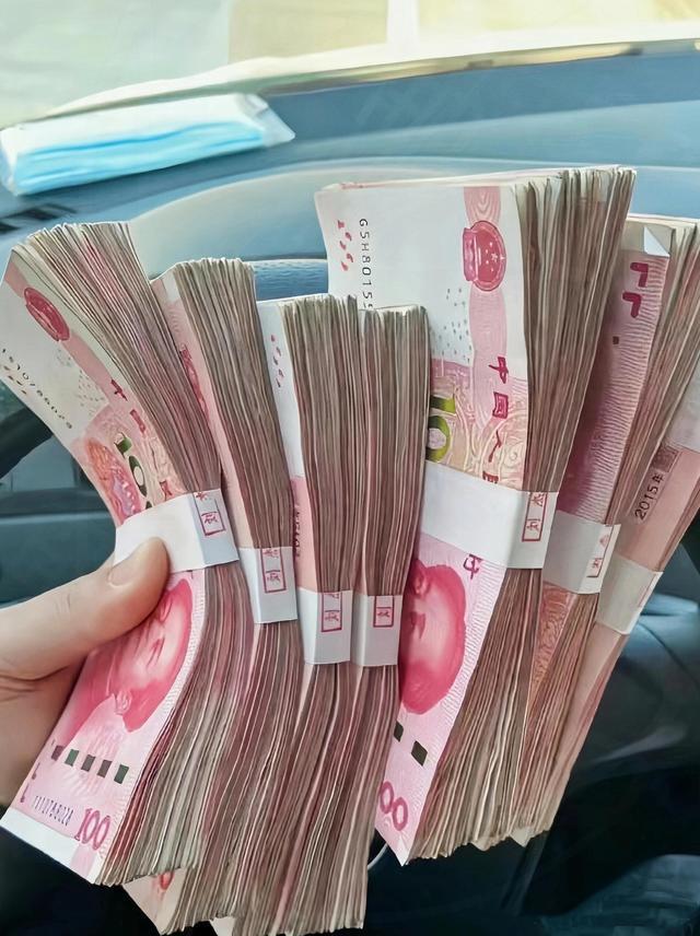 存钱:坚持5个不买钱越存越多瓦力棋牌2026年一定要多(图1) 存钱:坚持5个不买钱越存越多瓦力棋牌2026年一定要多(图1)